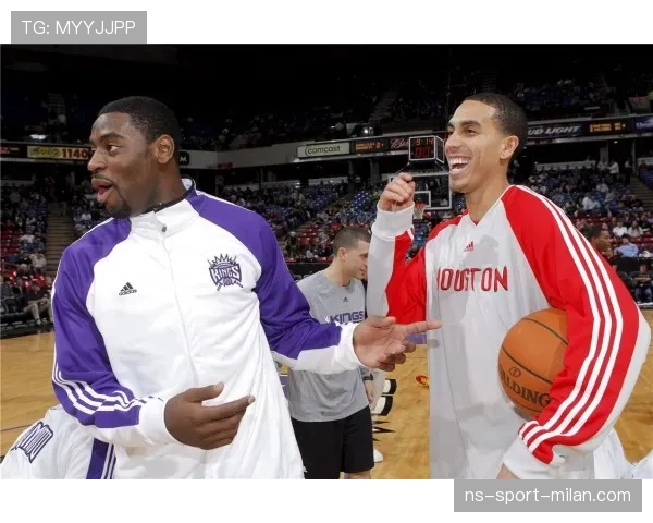 凯文·马丁外线投射提升球队得分空间拉开防守等级差